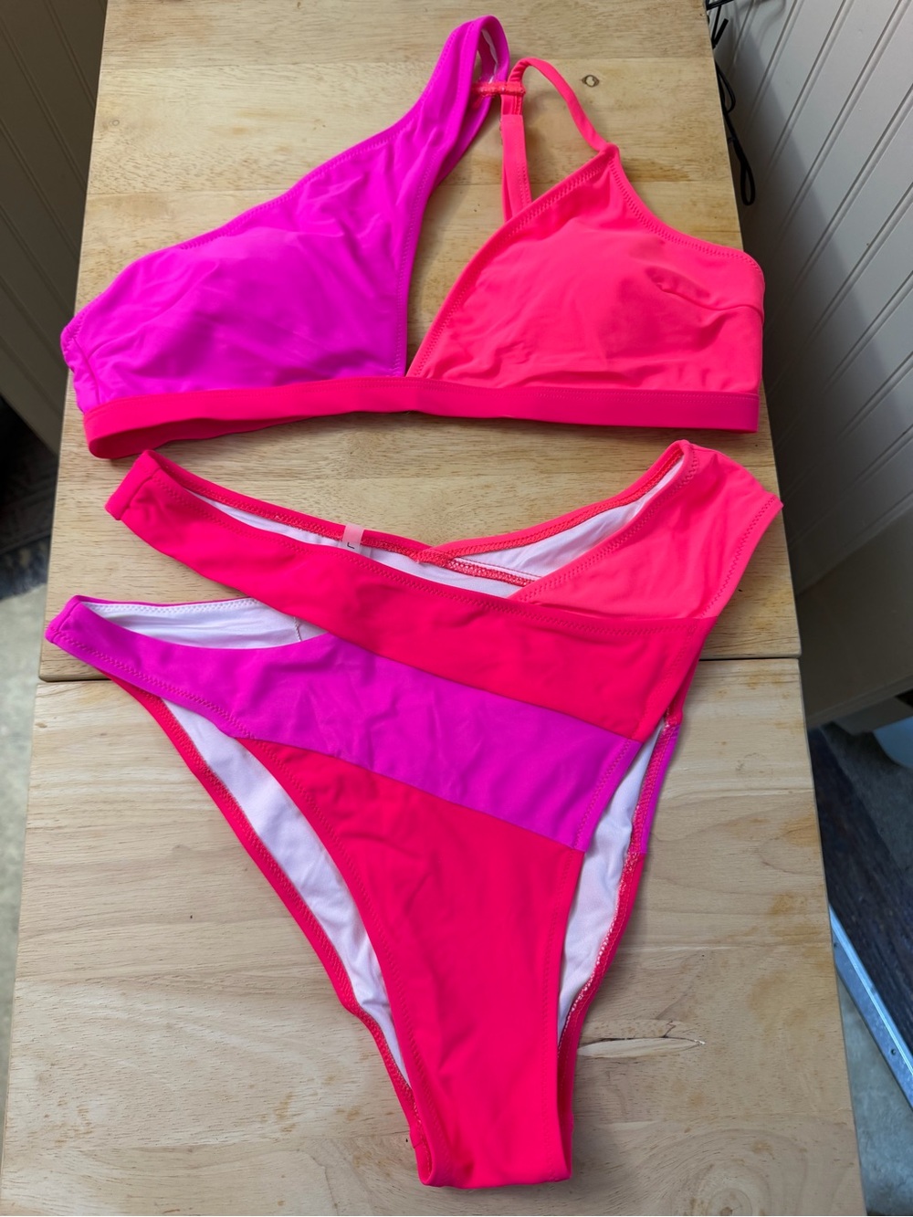 Popvil. Cutout One-Shoulder Color Block Bikini Set
